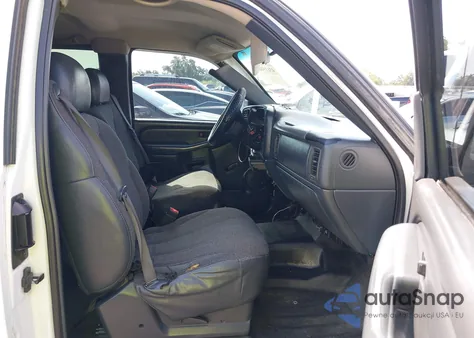 2002 Chevrolet Silverado from USA, damaged, VIN 1GCHC29U32E252262